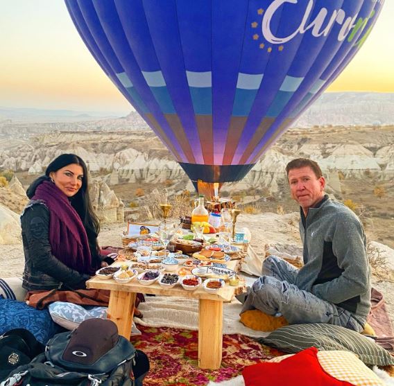 Captivating Hot Air Balloons View in Cappadocia, Sunrise Breakfast, and Wild Food Adventure in Cappadocia